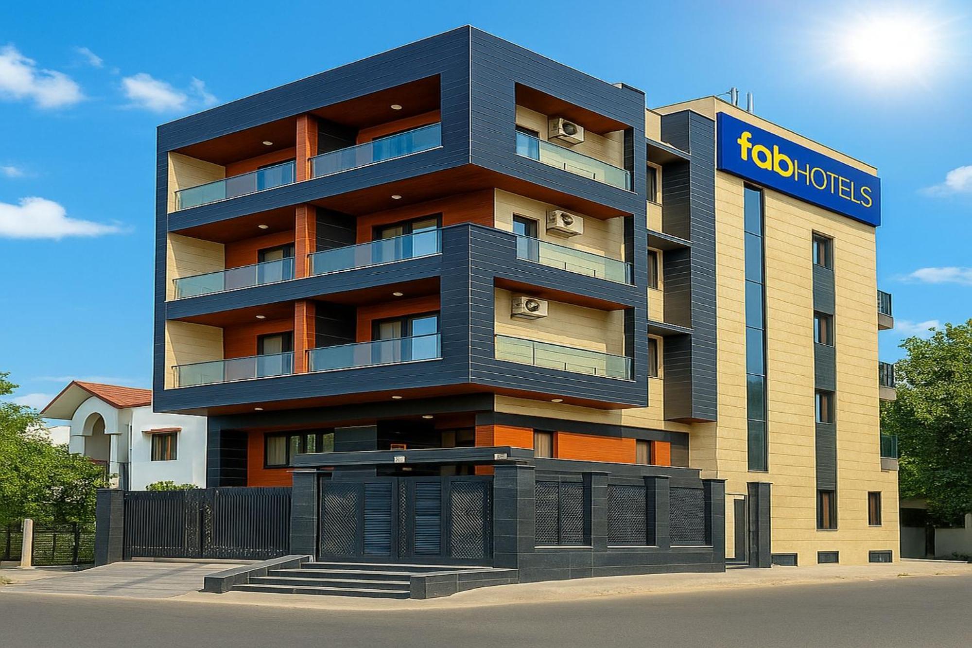 Fabhotel Vibe Нойда Экстерьер фото